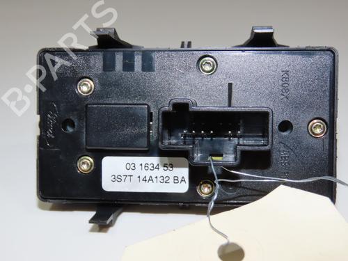 Used Left front window switch FORD MONDEO III (B5Y) 2.0 TDCi (130 hp) 20328075
