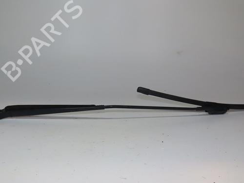 Used Front windshield wiper arm VW POLO (9N_, 9A_) 1.2 12V (64 hp) 23165471