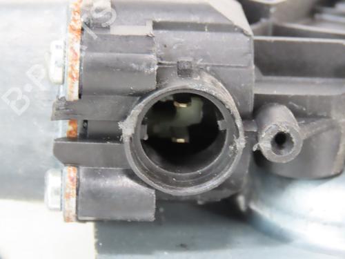 Rudehejsemekanisme Højre bagtil Rudehejsemekanisme Højre bagtil RENAULT MODUS / GRAND MODUS (F/JP0_) 1.2 (JP0C, JP0K, FP0C, FP0K, FP0P, JP0P, JP0T) (75 hp) 33947429 33947429