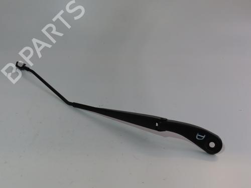 Used Front windshield wiper arm DACIA SANDERO III 1.0 TCe 100 ECO-G (101 hp) 17657895