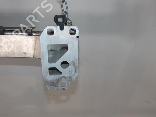 Used Front bumper reinforcement Front bumper reinforcement AUDI Q3 (8UB, 8UG) 2.0 TDI (150 hp) 40051808 40051808