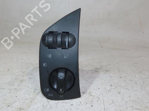 Used Headlight switch VW POLO III (6N1) 60 1.4 (60 hp) 20100137