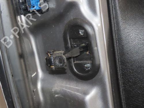 right-front-door-fiat-tipo-saloon-356_-357_-2015-30333276 main image