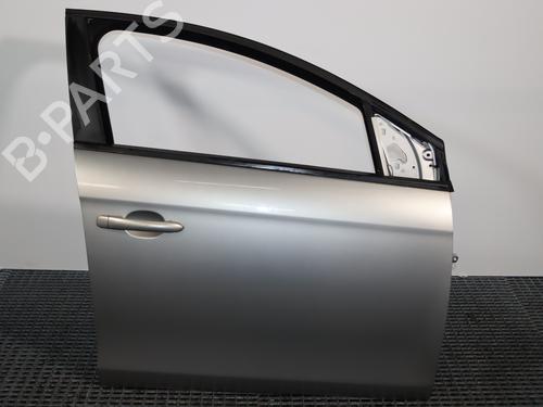 Used Right front door Right front door 11788988 11788988