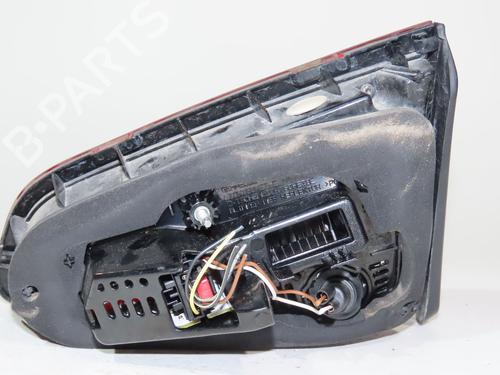 left-tailgate-light-vw-golf-vii-5g1-bq1-be1-be2-2012-2013-2014-2015-2016-2017-2018-2019-2020-2021-24489847 main image