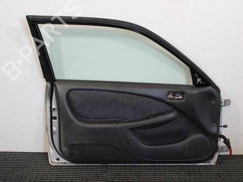 Used Left front door TOYOTA COROLLA Liftback (_E11_) 2.0 D-4D (CDE110_, CDE110R) (90 hp) 23162859