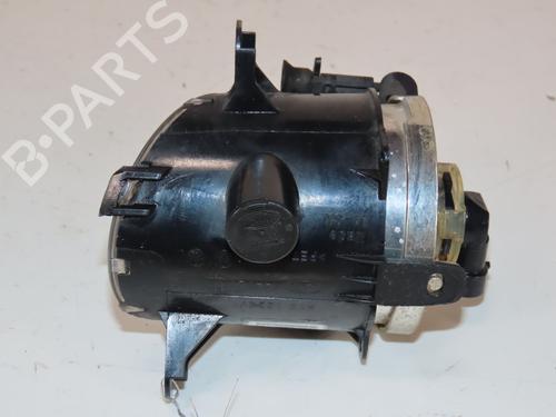 Used Right front fog light Right front fog light OPEL CORSA E (X15) 1.4 (08, 68) (90 hp) 33770162 33770162