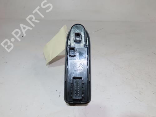 Used Left front window switch PEUGEOT 308 I (4A_, 4C_) 1.6 HDi (112 hp) 18954077