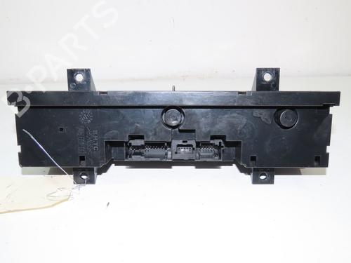 climate-control-vw-crafter-30-50-van-2e_-20-tdi-2e1927139-2006-2007-2008-2009-2010-2011-2012-2013-2014-2015-2016-16667714 main image