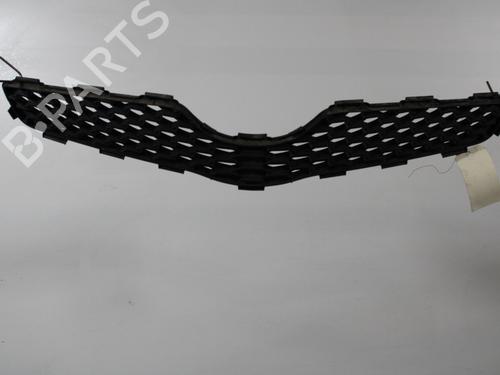 Used Grille TOYOTA YARIS (_P9_) 1.0 VVT-i (KSP90_, KSP90R) (69 hp) 15904008
