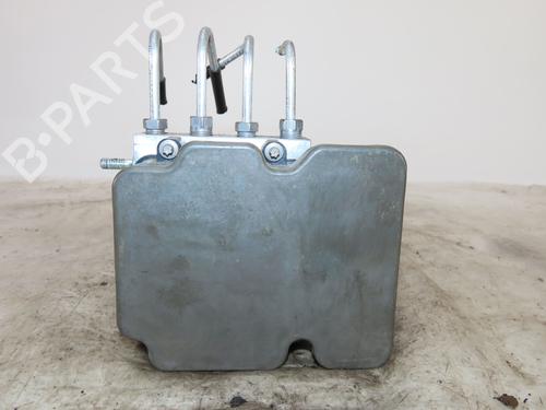 Used ABS pump RENAULT CLIO V (B7_) 1.5 Blue dCi 115 (B7AD) (116 hp) 20846099