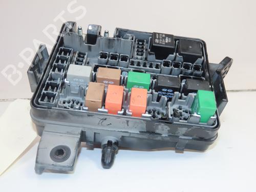 Used Fuse box Fuse box 37276735 37276735