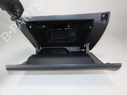 Handskerum CITROËN C3 III (SX) 1.2 PureTech 82 | BP31796419C95