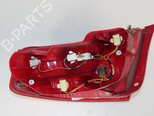 Used Left taillight PEUGEOT 407 (6D_) 1.6 HDi 110 (6D9HZC, 6D9HYC) (109 hp) 29846209