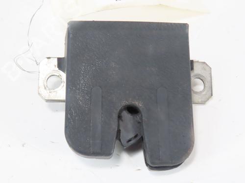 Tailgate lock VW POLO IV (9N_, 9A_) 1.9 SDI | BP32038515C101