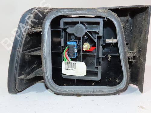 Right taillight CITROËN XANTIA (X1_, X2_) 2.0 HDI 109 | BP28121166C35