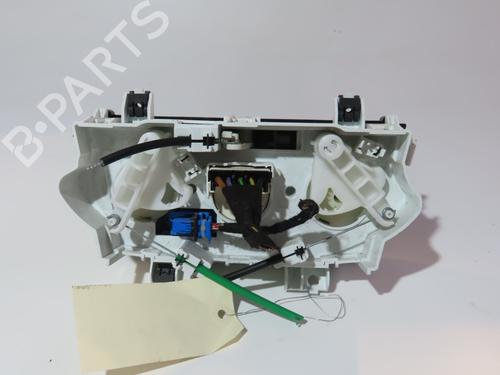 climate-control-lancia-ypsilon-312_-12-312pxa1a-312yxa1a-735534422-2011-17996103 main image