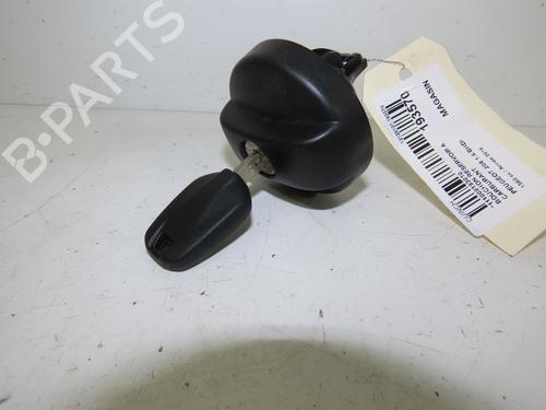 Used Fuel flap PEUGEOT 208 I (CA_, CC_) 1.6 BlueHDi 120 (120 hp) 16781956