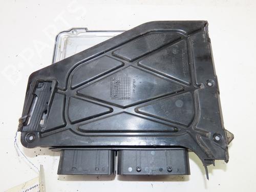 Used Engine control unit (ECU) Engine control unit (ECU) PEUGEOT 5008 II (MC_, MJ_, MR_, M4_) 1.5 BlueHDi 130 (MCYHZJ, MCYHZR, MCYHZX) (131 hp) 33947275 33947275