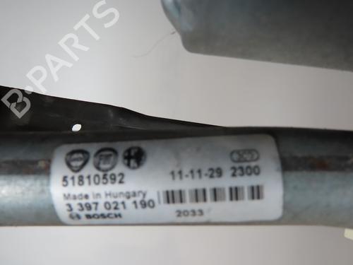 Used Front wiper motor Front wiper motor FIAT DOBLO Cargo (263_) 1.6 D Multijet (263WXD1B, 263WXR1B, 263WXX1B, 263ZXD1B,... (105 hp) 17869197 17869197