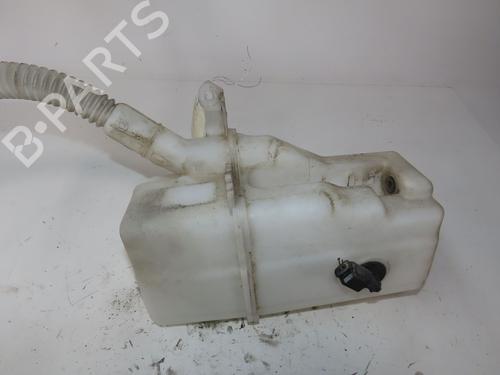 Used Windscreen washer tank Windscreen washer tank 39084649 39084649