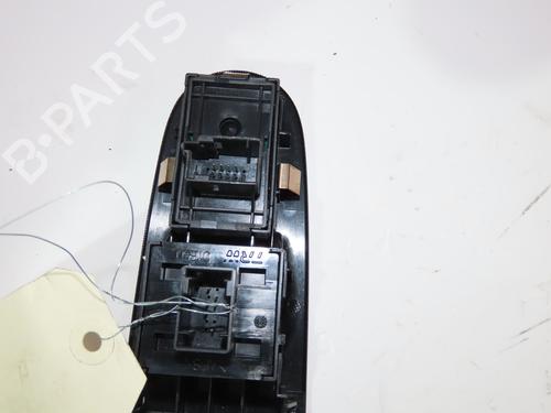 Used Left front window switch LANCIA YPSILON (312_) 1.2 (312.PXA1A, 312.YXA1A) (69 hp) 17996379