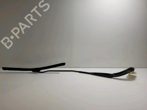 Brazo limpia delantero RENAULT MEGANE II Saloon (LM0/1_) 1.9 dCi (LM0G, LM1G, LM2C) (120 hp) 14900957