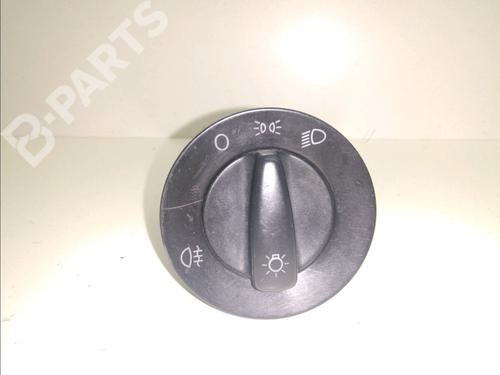 Used Headlight switch VW GOLF IV (1J1) 1.9 SDI (68 hp) 12181309