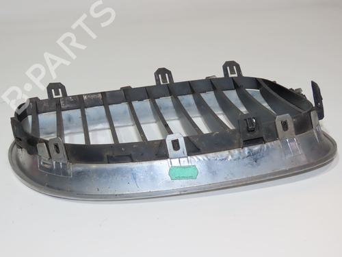 Used Grille Grille BMW 5 (E60) 530 d (218 hp) 34332718 34332718