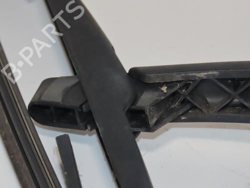 Used Rear windshield wiper arm Rear windshield wiper arm 30522809 30522809