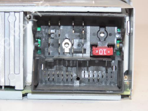 Used Radio Radio RENAULT MEGANE III Hatchback (BZ0/1_, B3_) 1.5 dCi (BZ0C) (90 hp) 20077885 20077885