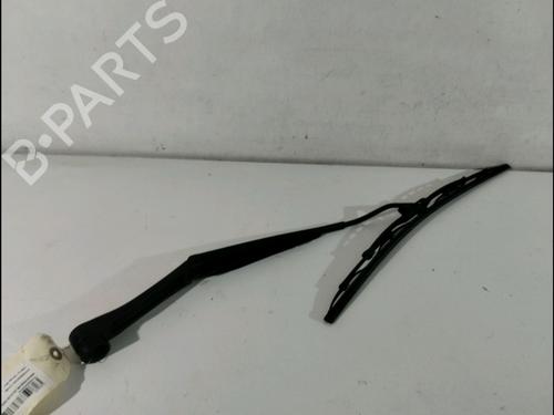 Used Front windshield wiper arm HYUNDAI i10 I (PA) 1.2 (86 hp) 14901639