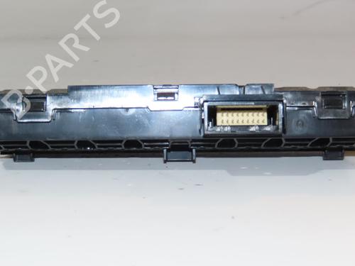 Used Warning switch RENAULT ARKANA I (LCM_, LDN_) 1.6 E-TECH 145 (LDMU) (143 hp) 29380403