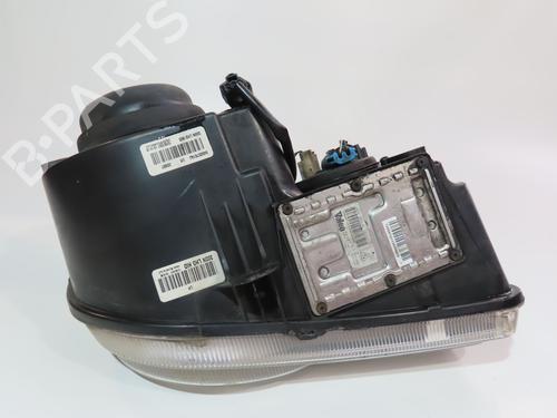 Used Left headlight CHRYSLER 300C (LX, LE) 3.0 V6 CRD (211 hp) 17372471