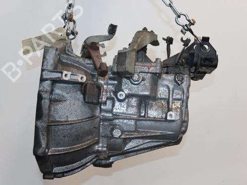 gearbox-toyota-yaris-_p9_-2005-2006-2007-2008-2009-2010-2011-2012-2013-2014-27812337 main image