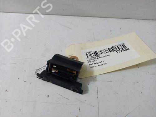 Éclairage de plaque d'immatriculation FIAT PANDA (169_) 1.2 (169AXF2A, 169AXF1A) (69 hp) 14900420