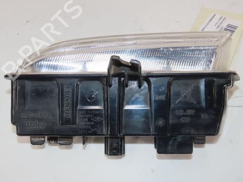 Used Left daytime light Left daytime light RENAULT CLIO IV (BH_) 1.5 dCi 75 (75 hp) 34573409 34573409