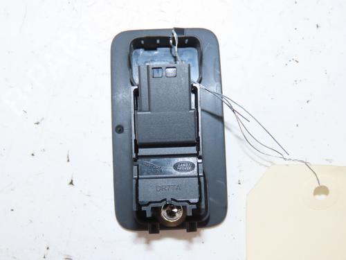 Used Right rear window switch LAND ROVER DISCOVERY SPORT (L550) 2.0 D 4x4 (180 hp) 29137191