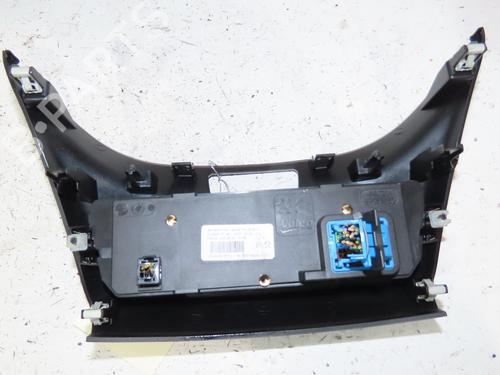 Climate control PEUGEOT 208 I (CA_, CC_) 1.2 VTI 82 | BP23563398I5 