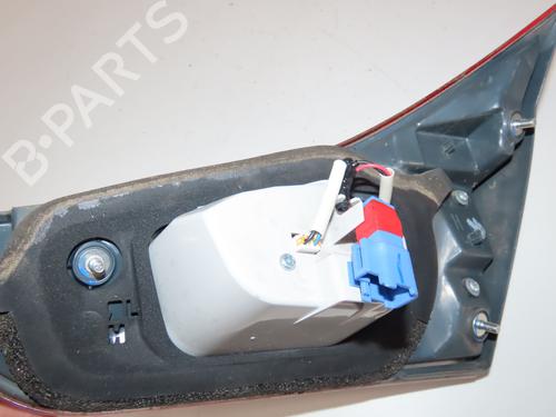 Used Left tailgate light Left tailgate light 20162930 20162930