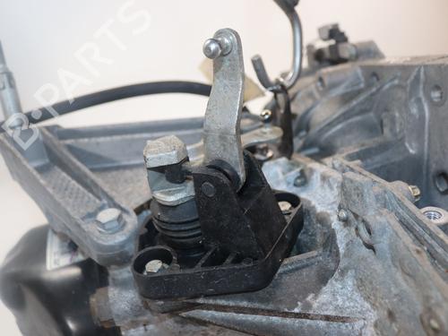 gearbox-dacia-logan-express-fs_-2007-32715374 main image