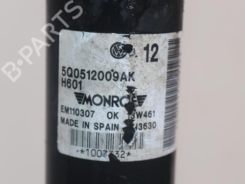 Used Right rear shock absorber VW GOLF VII (5G1, BQ1, BE1, BE2) 2.0 GTI (230 hp) 28121037