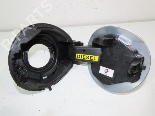 Fuel flap PEUGEOT 308 II (LB_, LP_, LW_, LH_, L3_) 1.6 BlueHDi 120 | BP16243040C131 