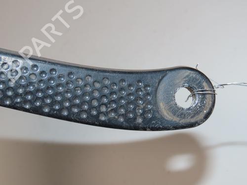 Braccio tergicristallo anteriore RENAULT CLIO III (BR0/1, CR0/1) 1.2 16V (BR02, BR0J, BR11, CR02, CR0J, CR11) (75 hp) 31634720