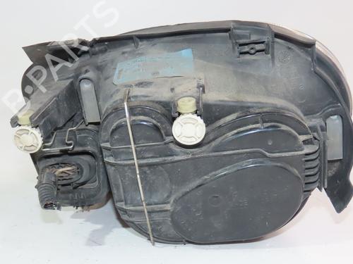 Used Right headlight VW GOLF IV (1J1) 1.6 (100 hp) 25886167