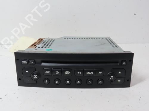 Used Radio PEUGEOT 206 Hatchback (2A/C) 2.0 HDI 90 (90 hp) 17181536