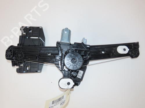 Rudehejsemekanisme Højre bagtil OPEL CORSA F (P2JO) 1.2 (68) (101 hp) 26702745