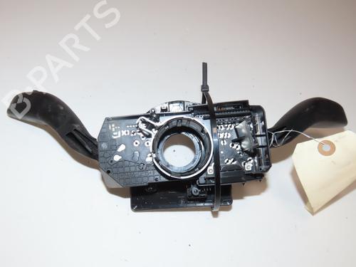 Used Steering column stalk VW POLO IV (9N_, 9A_) 1.4 TDI (70 hp) 12181318