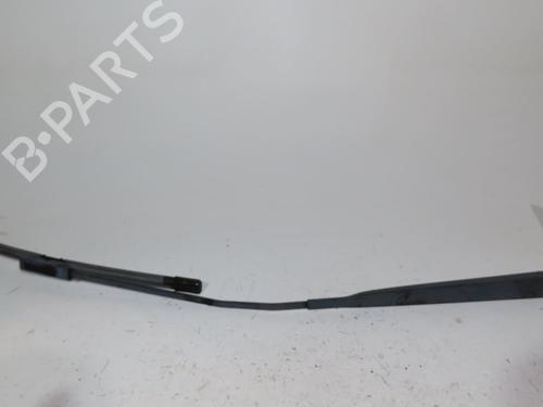 Used Front windshield wiper arm RENAULT CLIO III (BR0/1, CR0/1) 1.5 dCi (C/BR0G, C/BR1G) (68 hp) 23165478