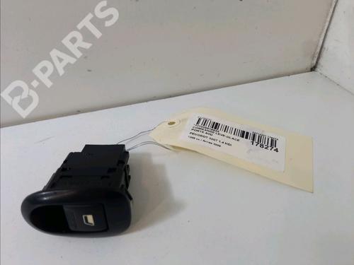 Used Left front window switch Left front window switch PEUGEOT 1007 (KM_) 1.4 HDi (68 hp) 9028406 9028406